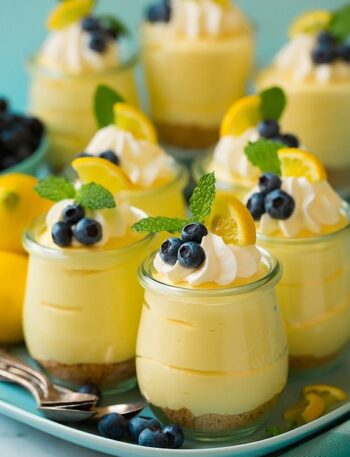 Keto lemon cheesecake mousse